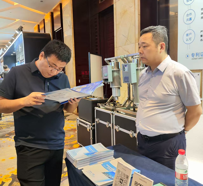 ׃������\�z���չ���F����